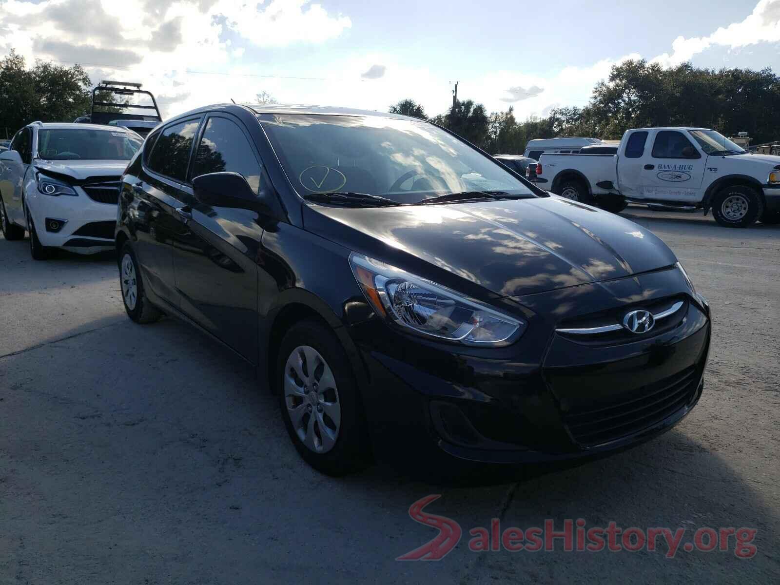 KMHCT5AE2HU326815 2017 HYUNDAI ACCENT