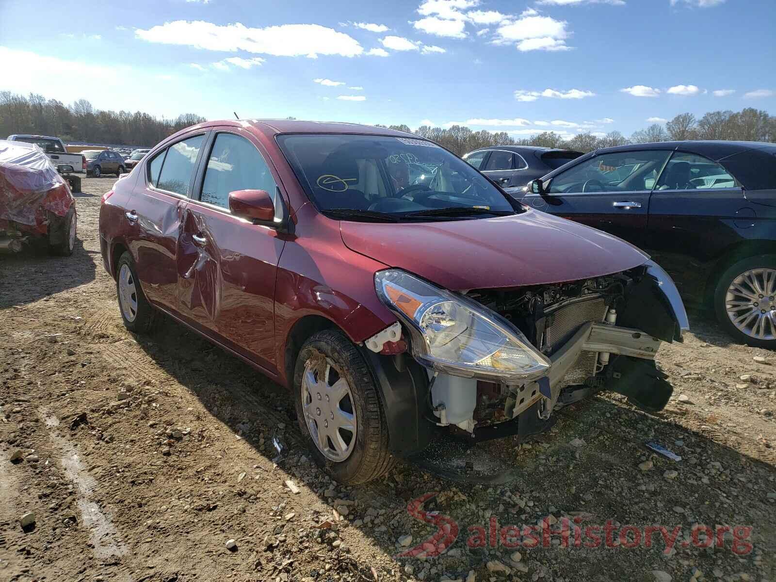 3N1CN7AP9JL864717 2018 NISSAN VERSA