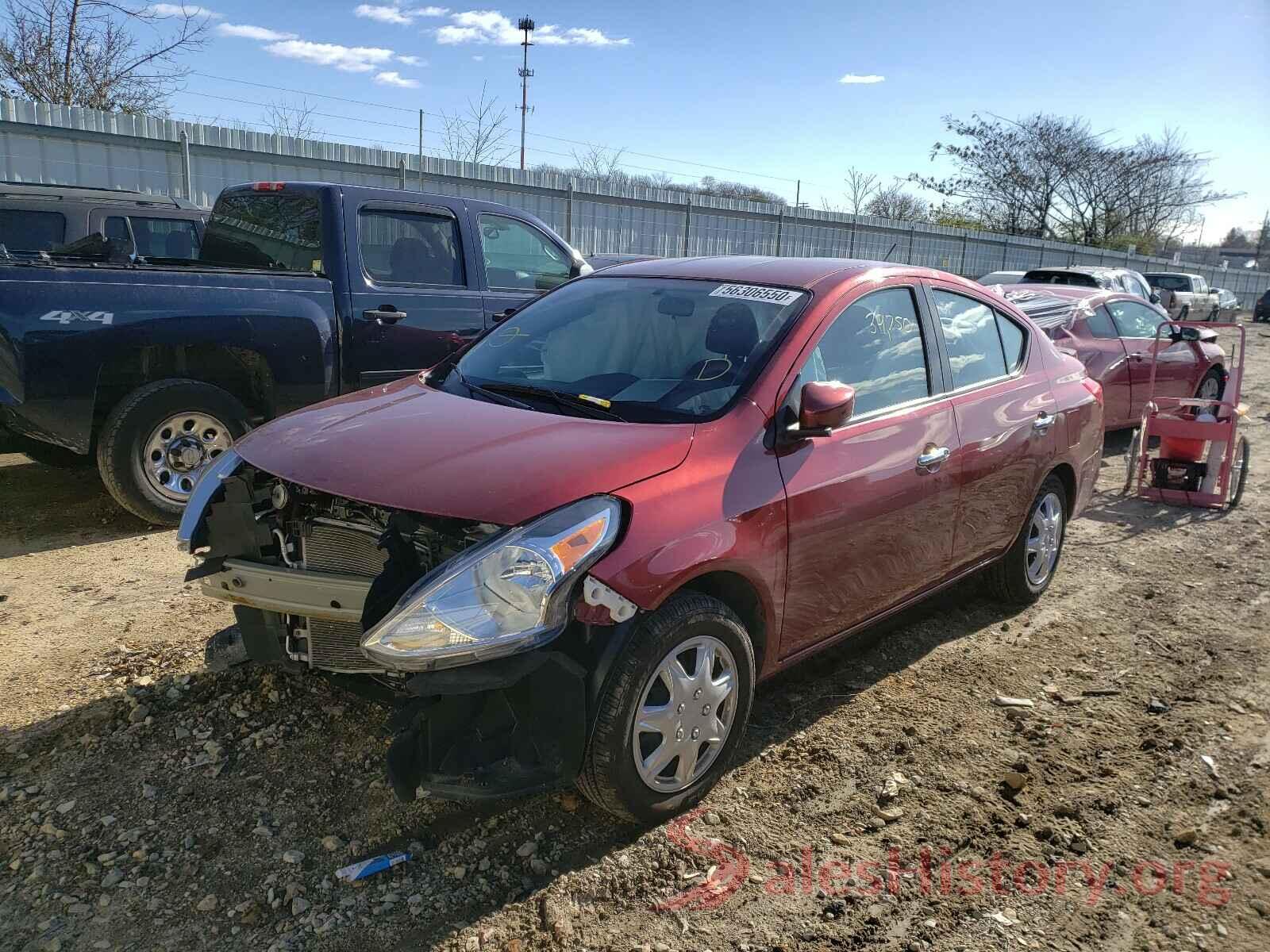 3N1CN7AP9JL864717 2018 NISSAN VERSA