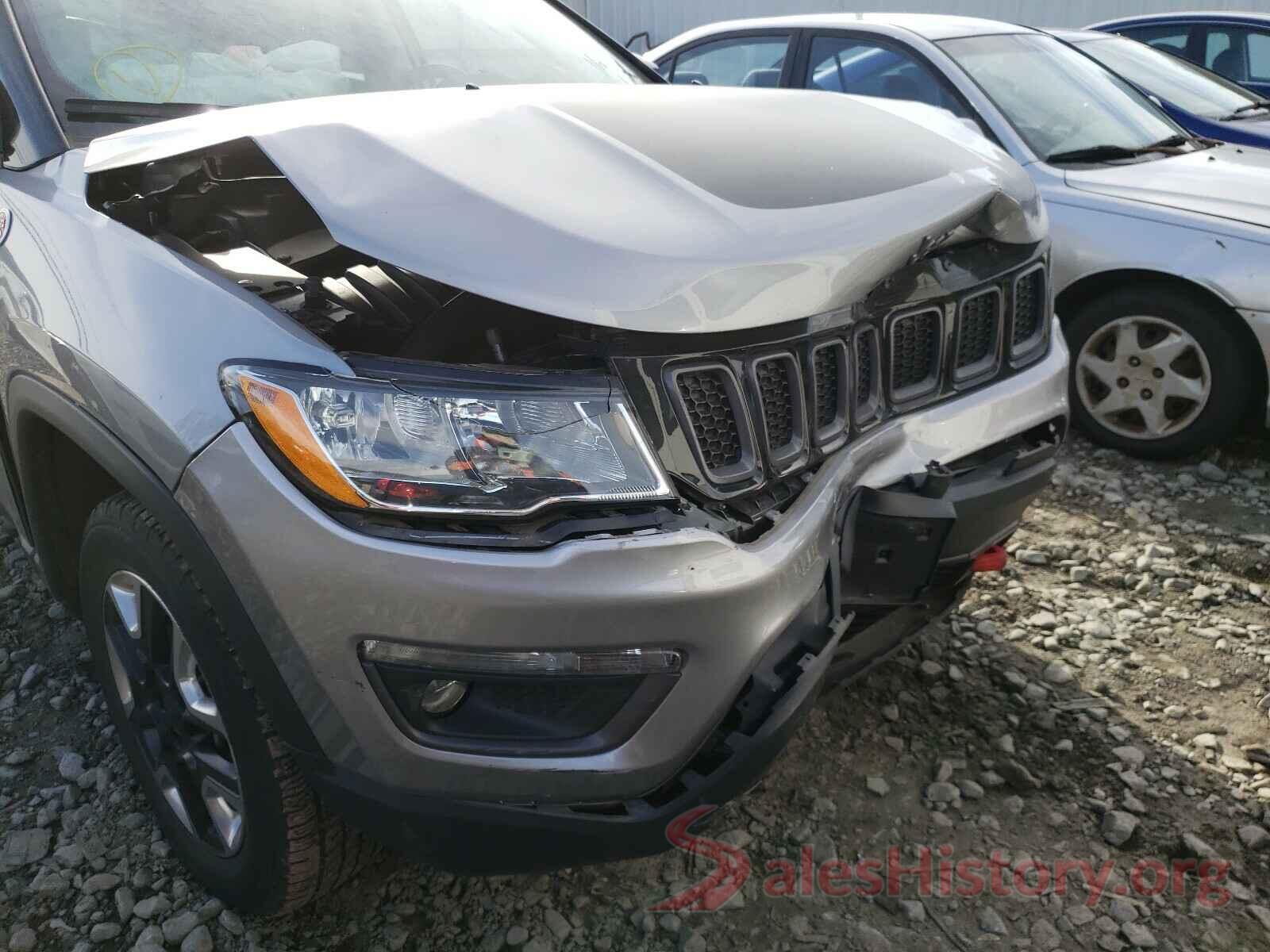 3C4NJDDB4JT281875 2018 JEEP COMPASS