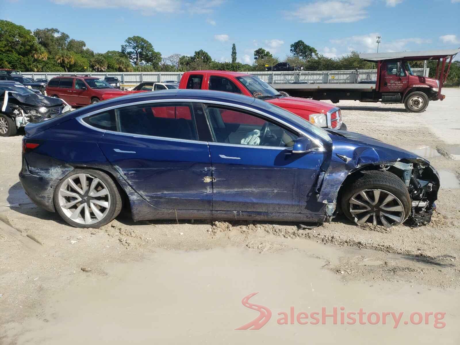 5YJ3E1EA6JF049924 2018 TESLA MODEL 3