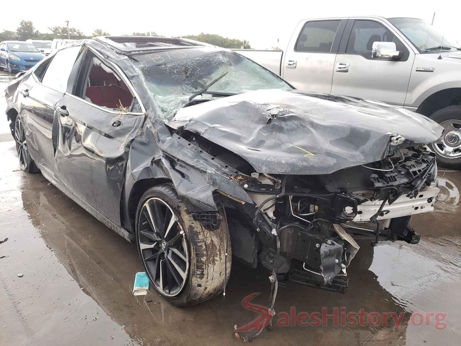 4T1B61HK2JU514392 2018 TOYOTA CAMRY