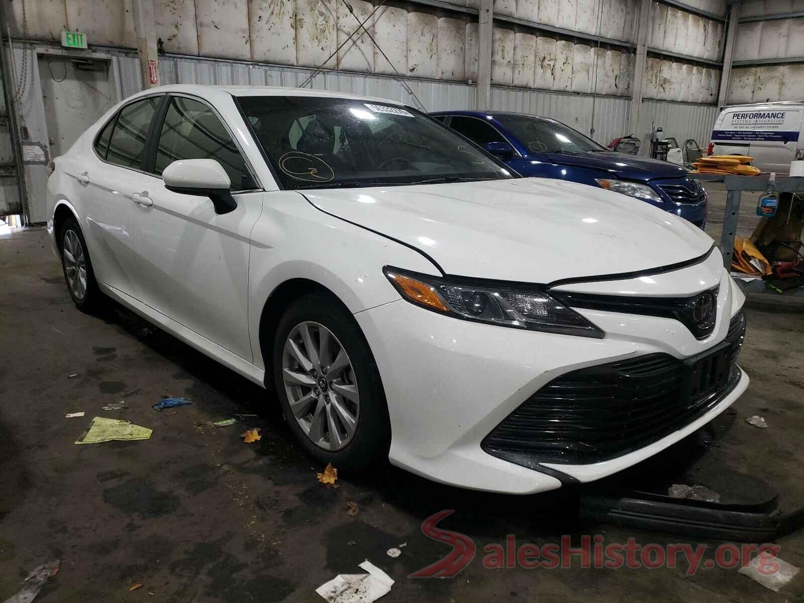 JTNB11HK3J3042580 2018 TOYOTA CAMRY