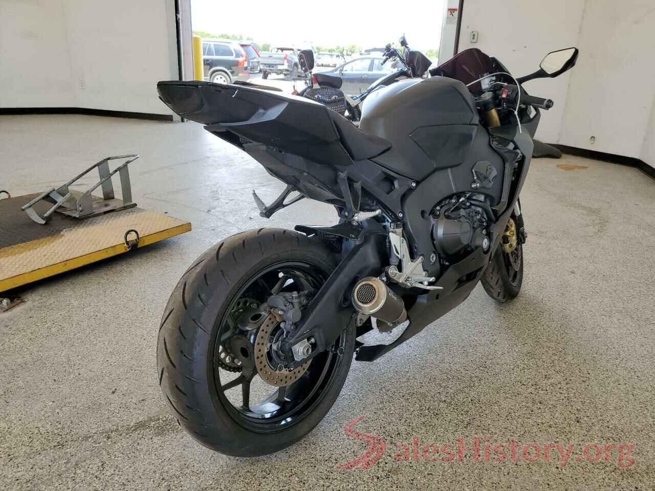 JH2SC7704HK000086 2017 HONDA CBR CYCLE