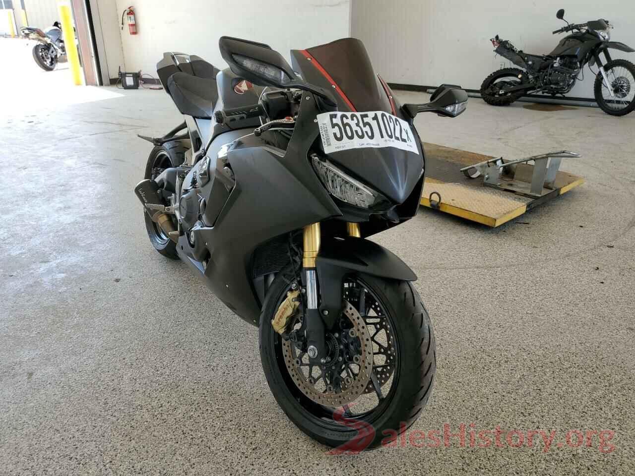 JH2SC7704HK000086 2017 HONDA CBR CYCLE