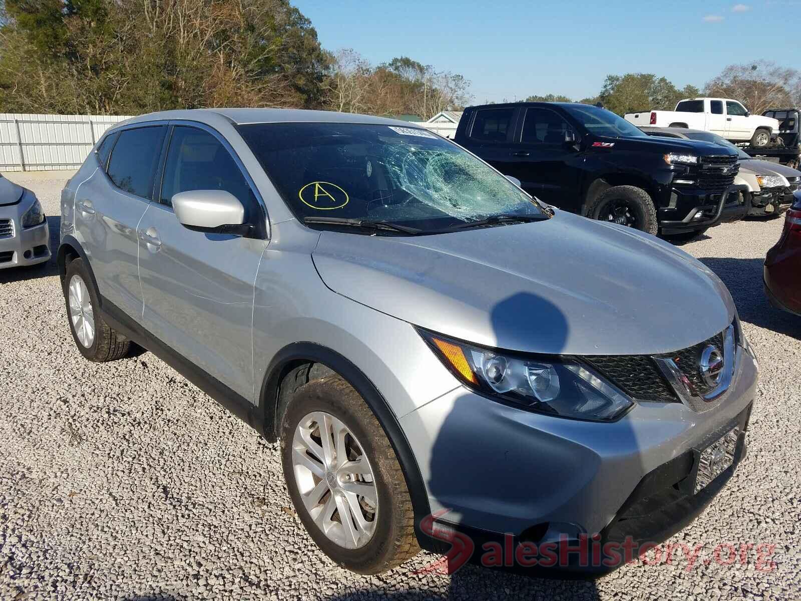 JN1BJ1CP6JW187766 2018 NISSAN ROGUE