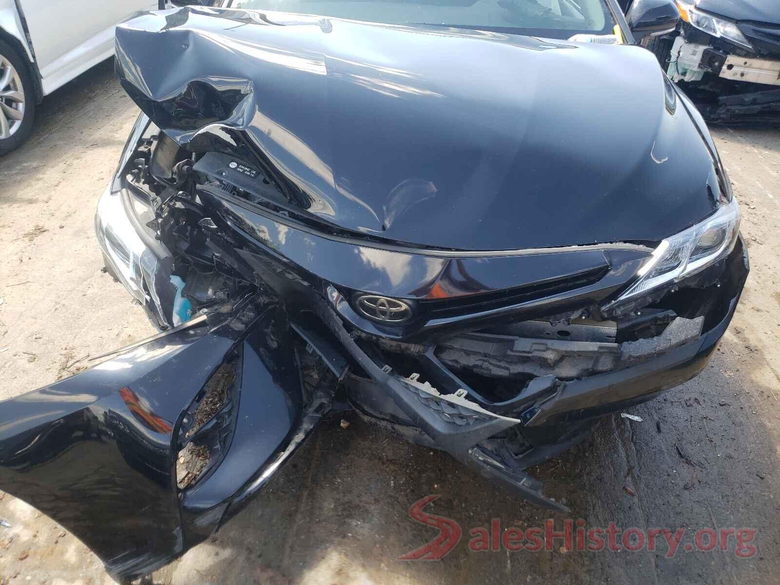 4T1B11HK3JU560862 2018 TOYOTA CAMRY