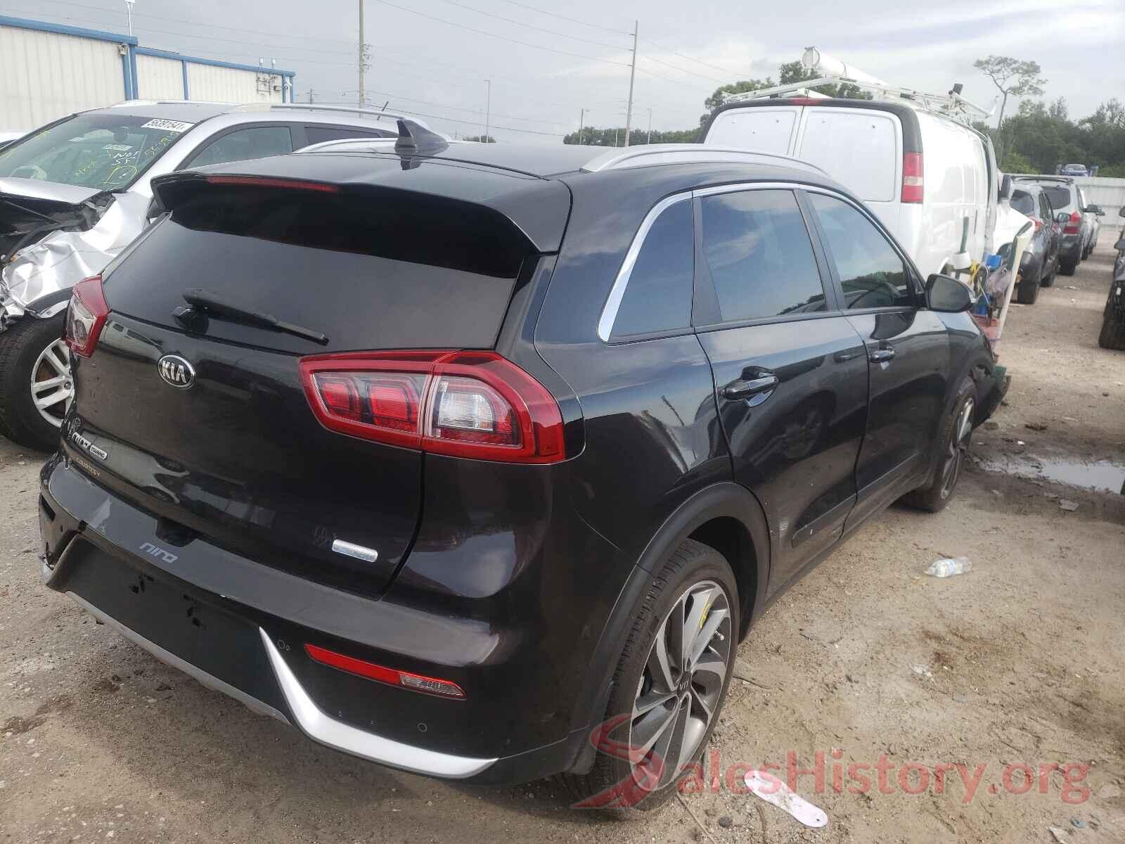 KNDCE3LC5J5117373 2018 KIA NIRO