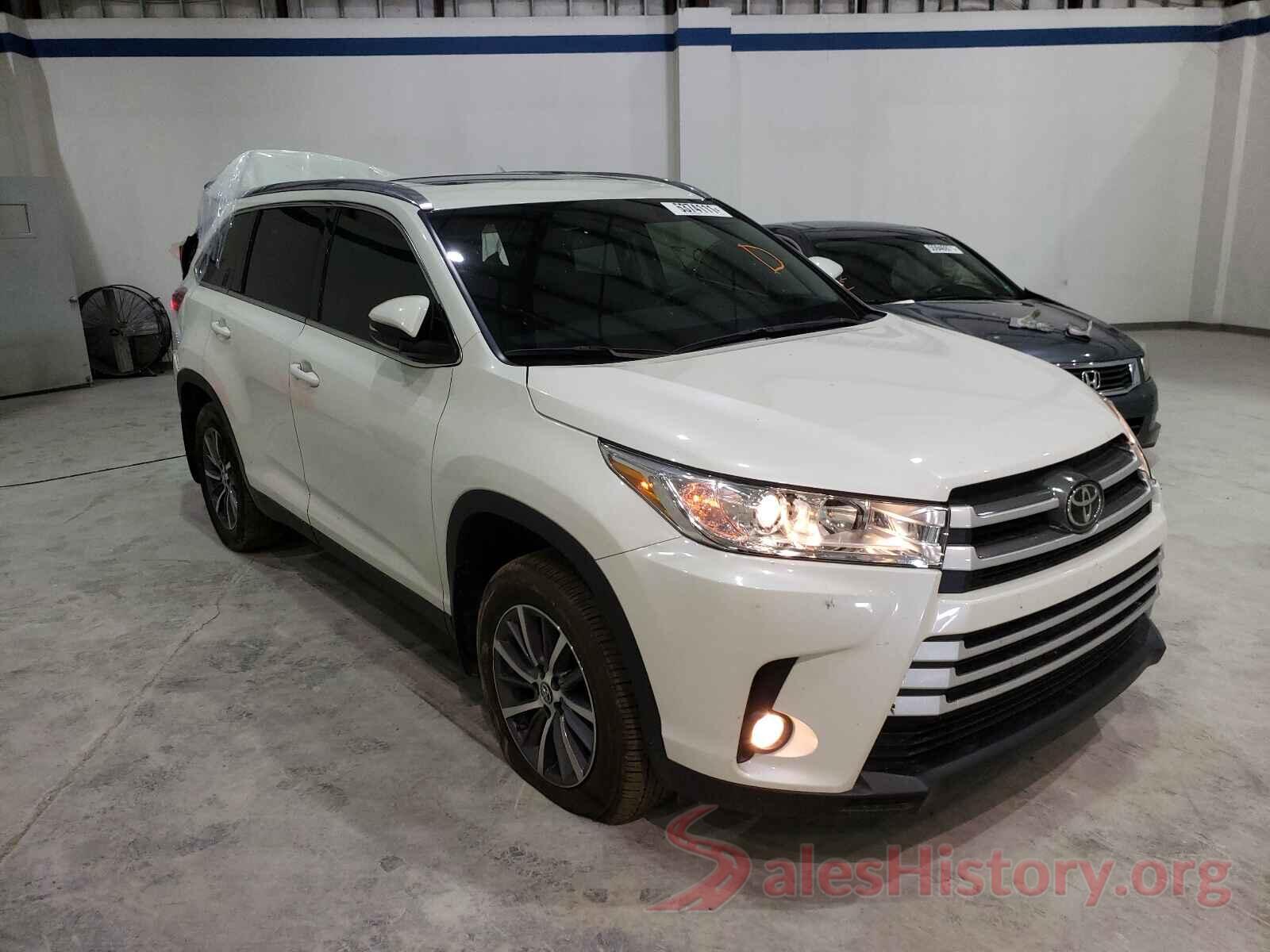 5TDJZRFH4KS591204 2019 TOYOTA HIGHLANDER