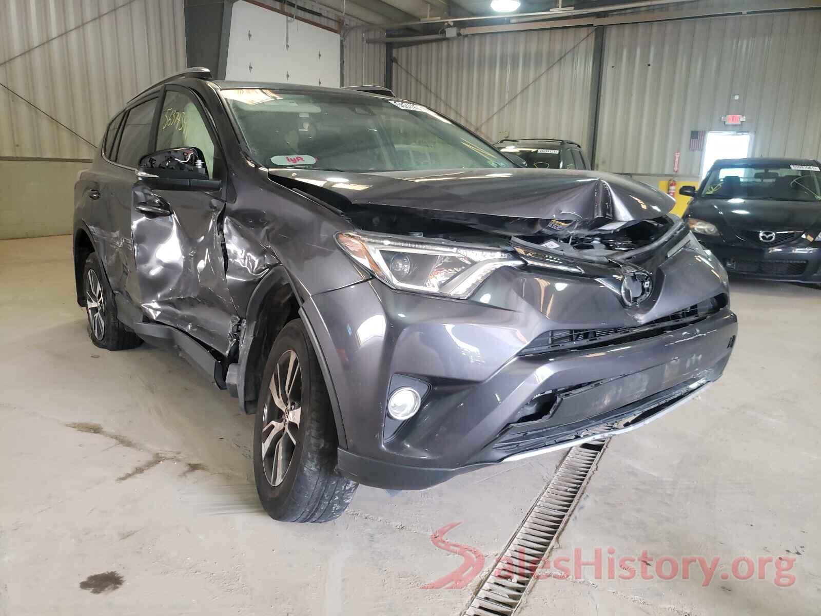 JTMRFREVXHJ122093 2017 TOYOTA RAV4