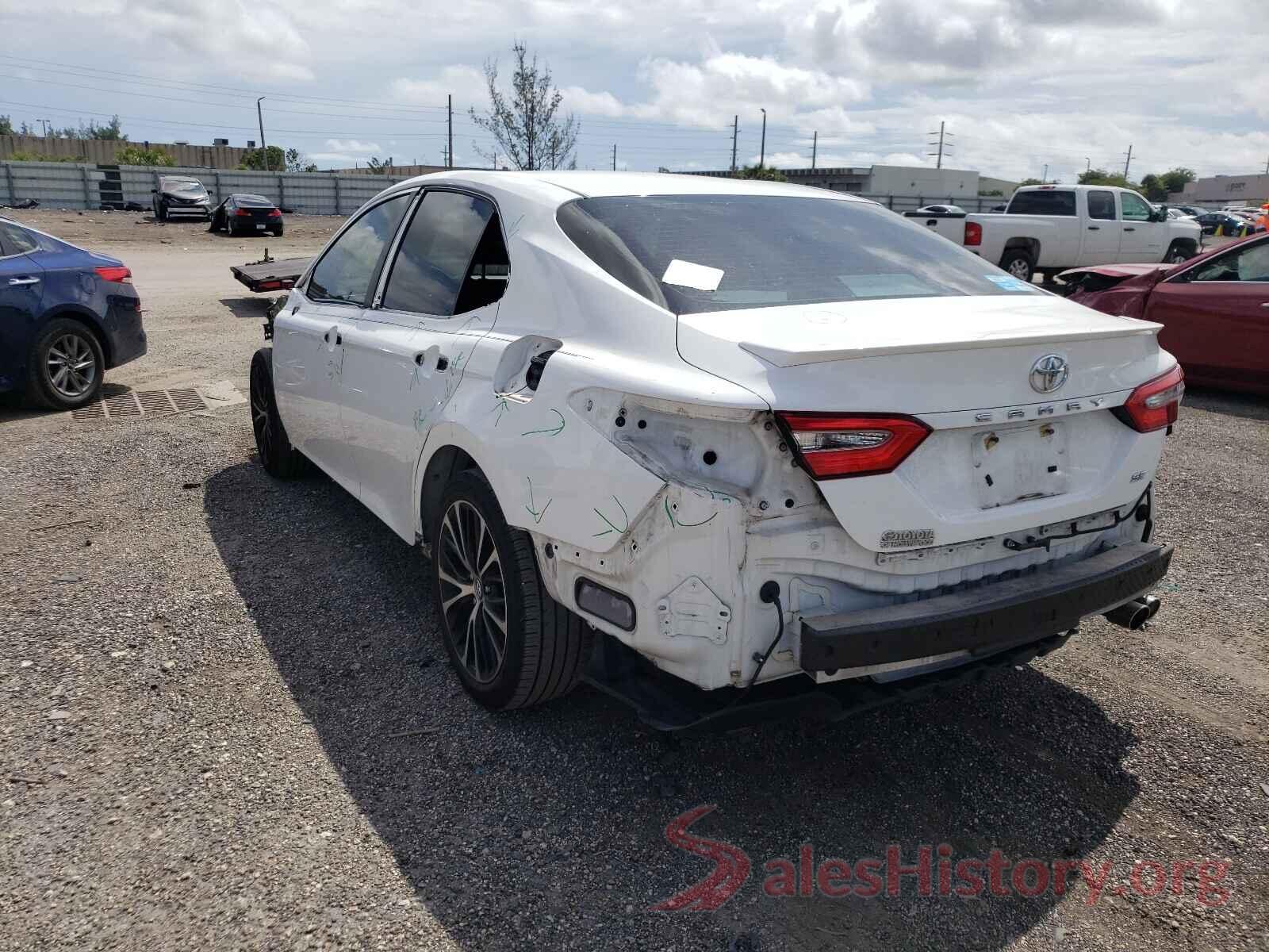 4T1B11HK6JU045032 2018 TOYOTA CAMRY