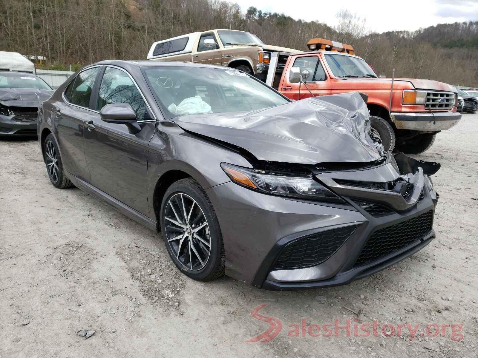 4T1G11AK5MU404505 2021 TOYOTA CAMRY