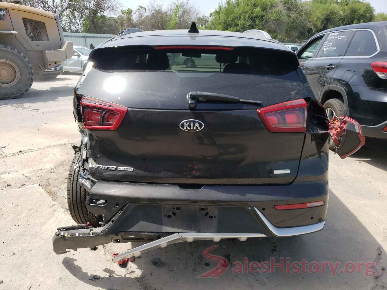 KNDCE3LC6H5075905 2017 KIA NIRO