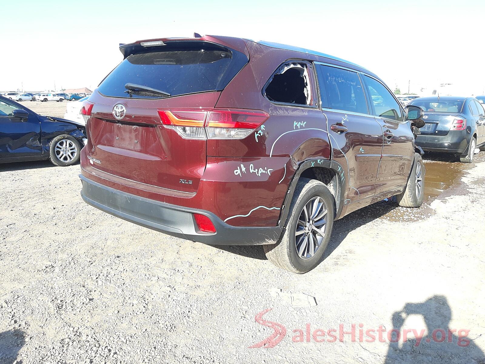 5TDKZRFH3JS235040 2018 TOYOTA HIGHLANDER