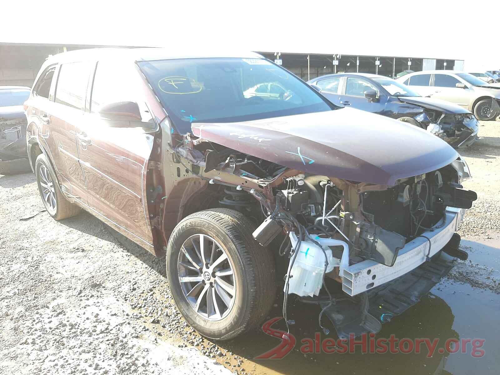 5TDKZRFH3JS235040 2018 TOYOTA HIGHLANDER