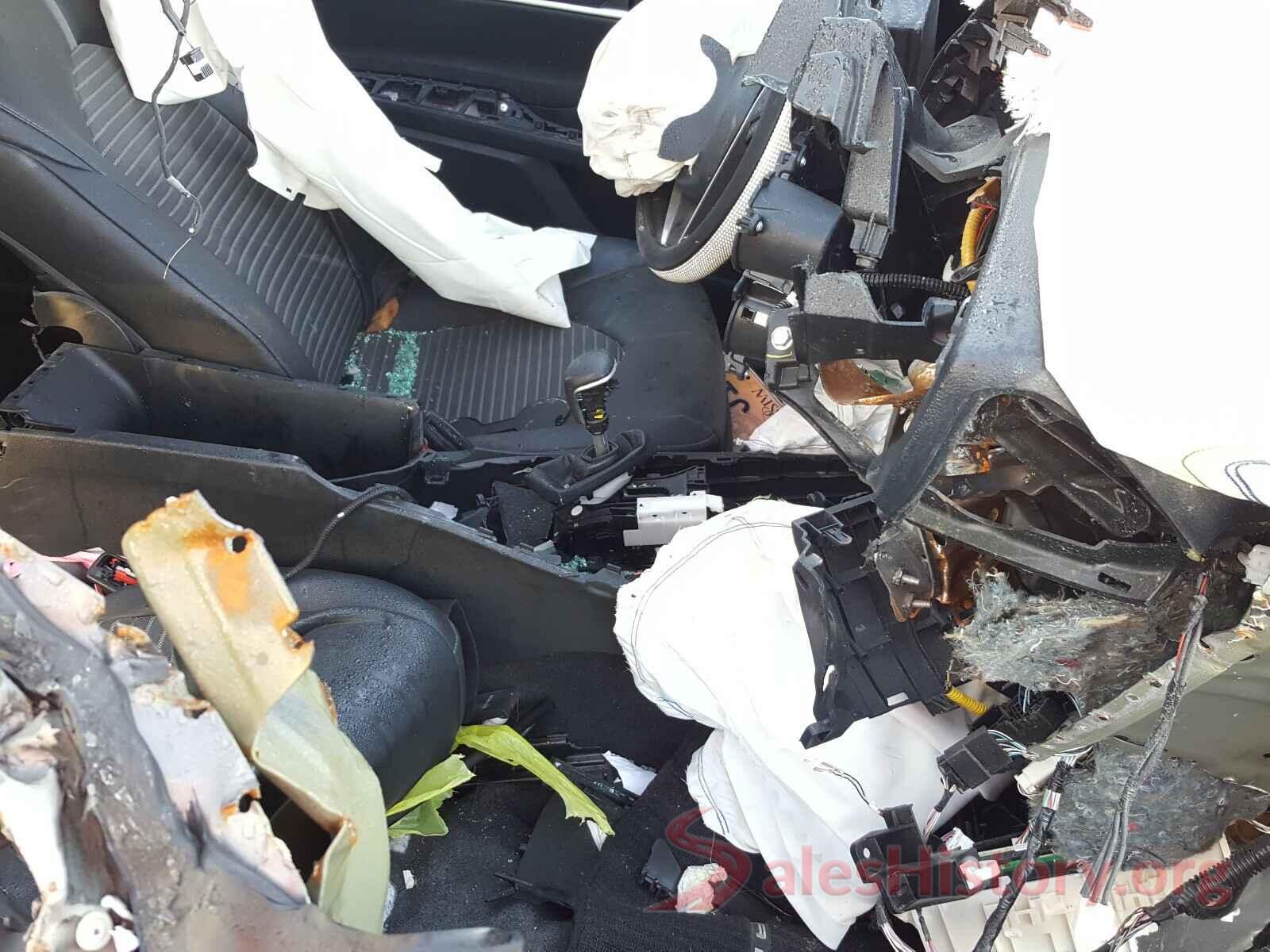 4T1B11HK7JU067833 2018 TOYOTA CAMRY