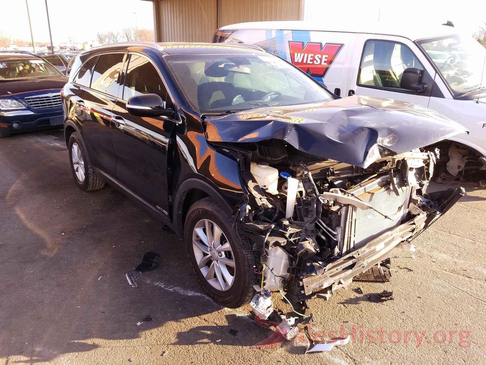 5XYPGDA53HG221206 2017 KIA SORENTO