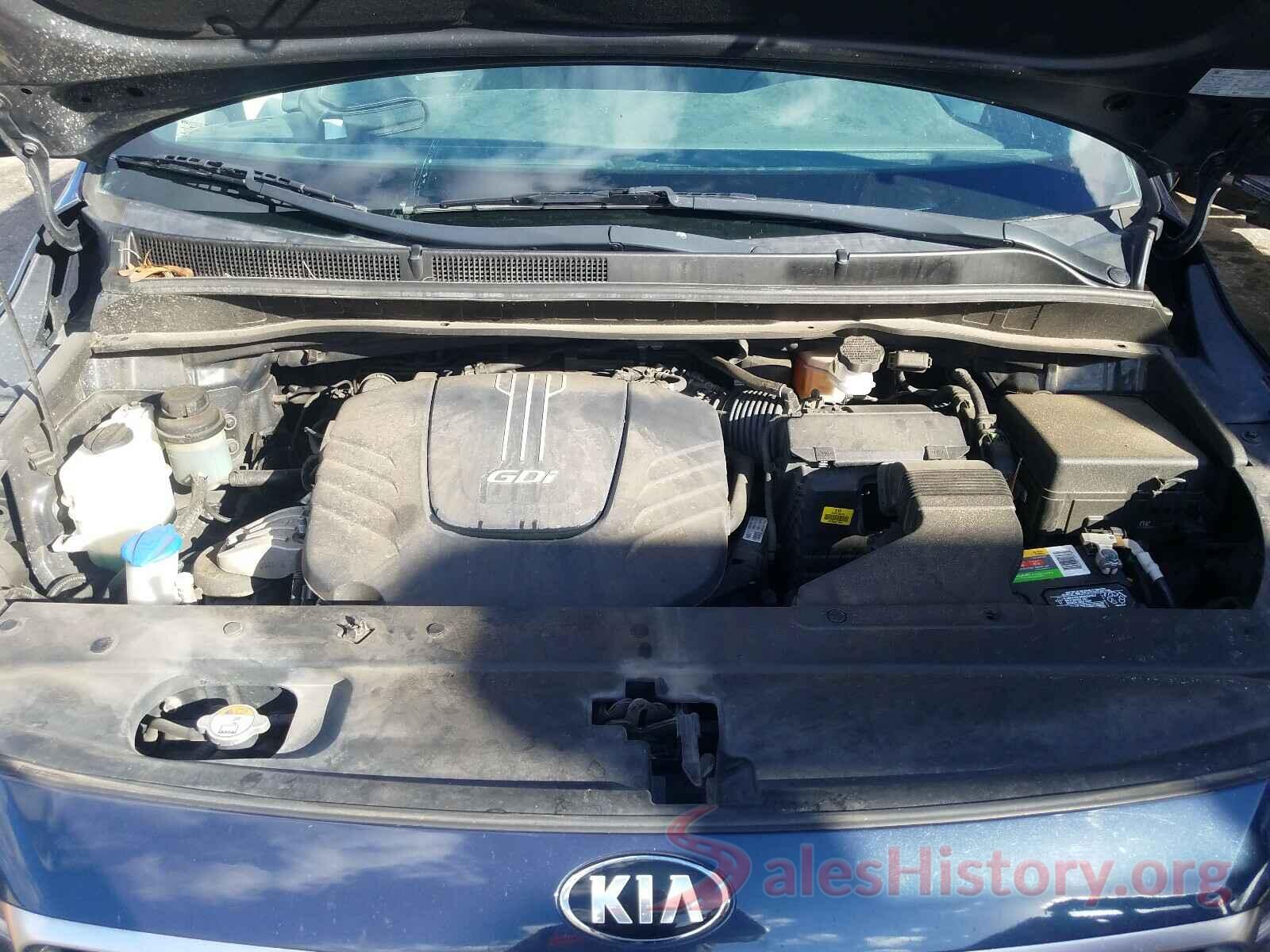 KNDMB5C18H6244694 2017 KIA SEDONA