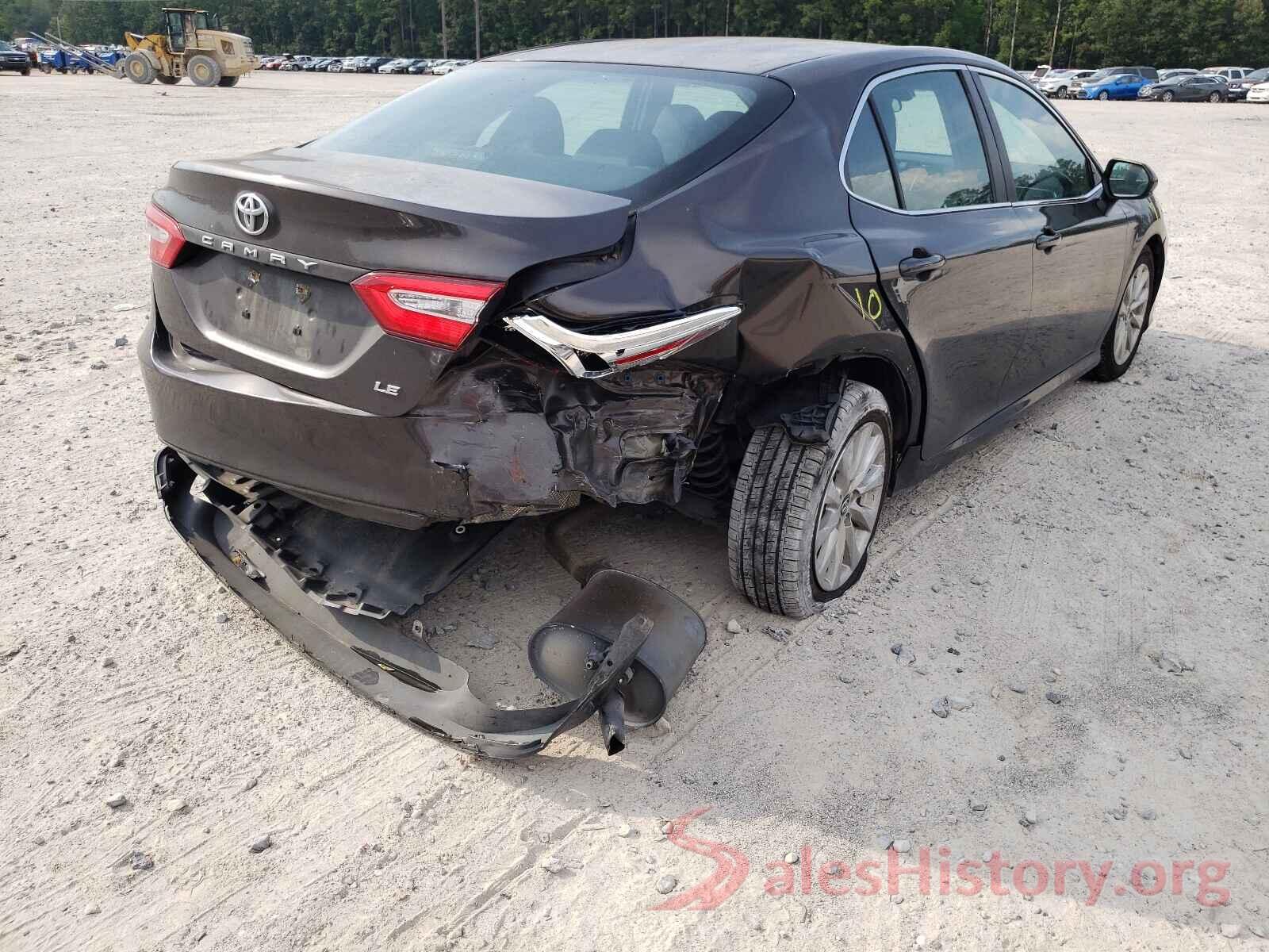 4T1B11HK0JU561709 2018 TOYOTA CAMRY