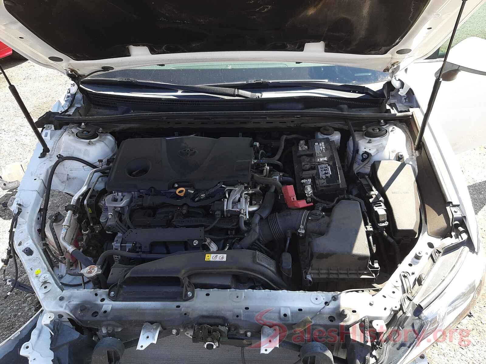 4T1B11HK5JU152394 2018 TOYOTA CAMRY