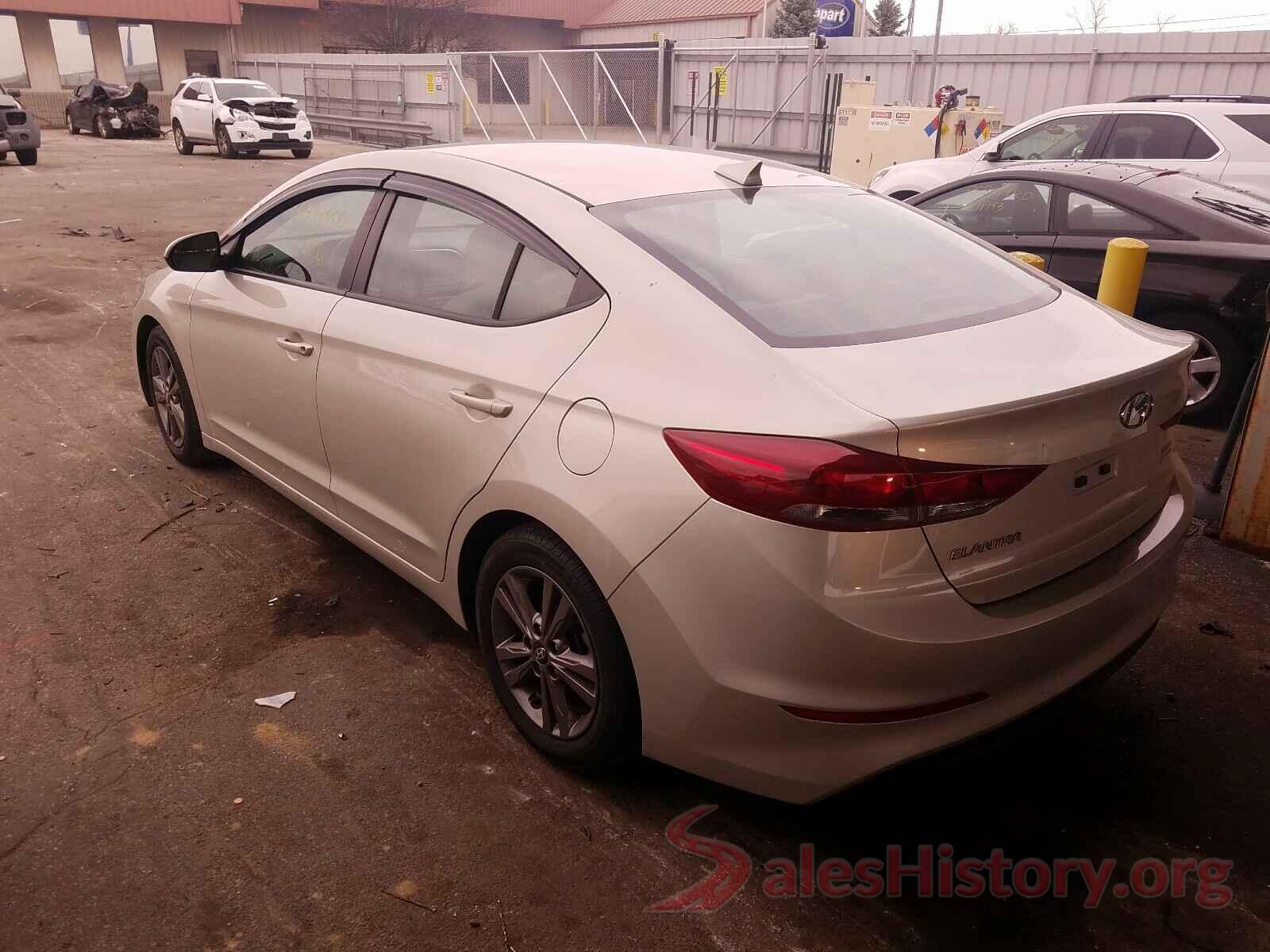 5NPD84LF1JH220236 2018 HYUNDAI ELANTRA