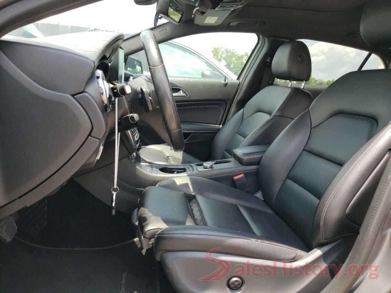 WDCTG4EBXJJ436998 2018 MERCEDES-BENZ GLA-CLASS