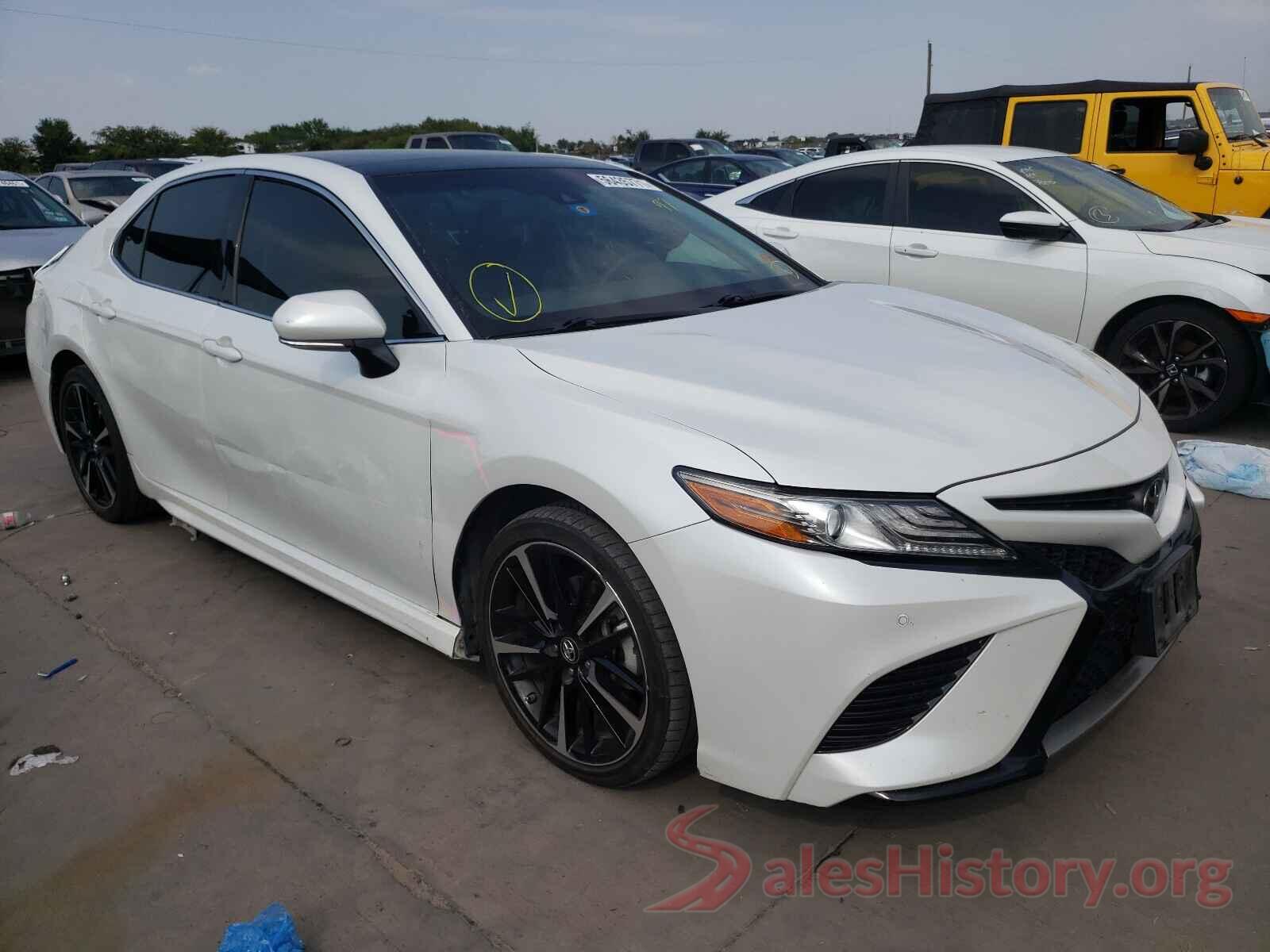 4T1B61HK0JU131826 2018 TOYOTA CAMRY