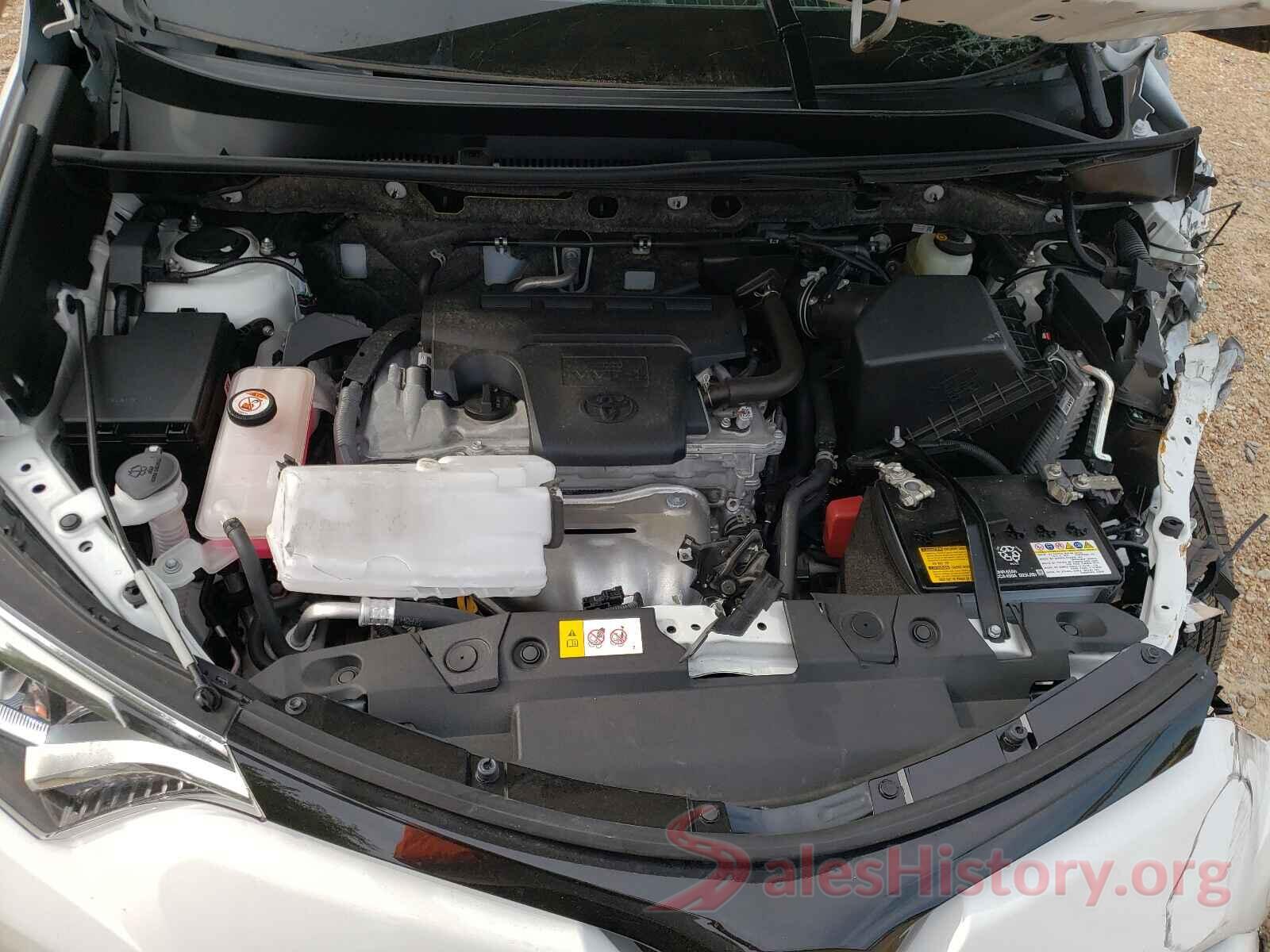 JTMNFREV2JJ735975 2018 TOYOTA RAV4