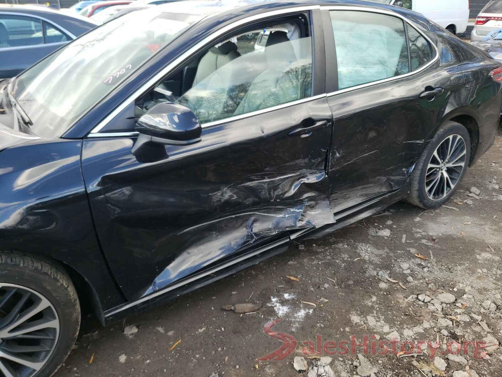 4T1B11HK6JU543019 2018 TOYOTA CAMRY