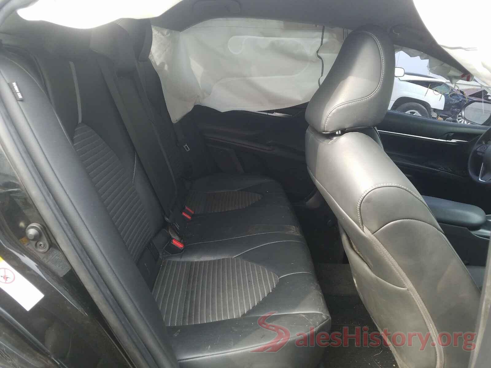 4T1B11HKXJU581255 2018 TOYOTA CAMRY