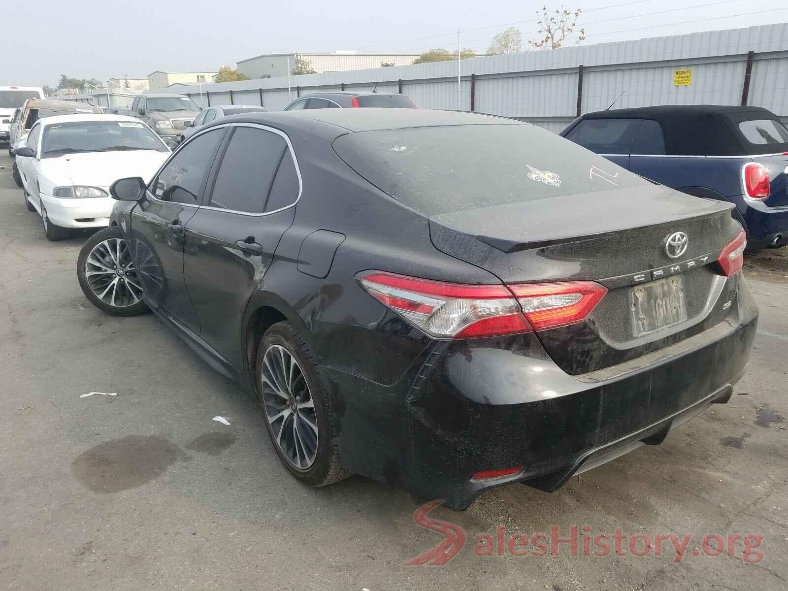 4T1B11HKXJU581255 2018 TOYOTA CAMRY