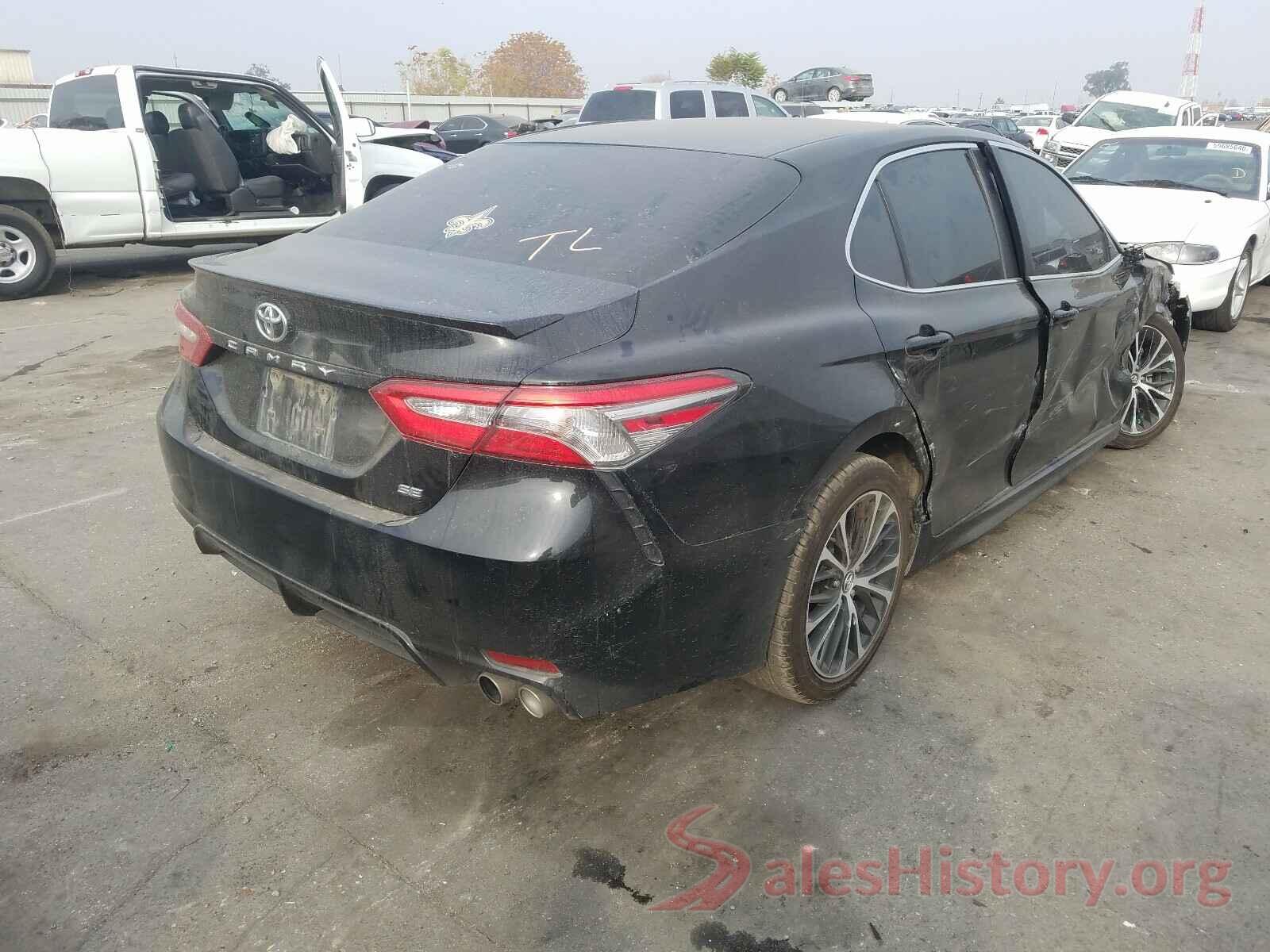 4T1B11HKXJU581255 2018 TOYOTA CAMRY