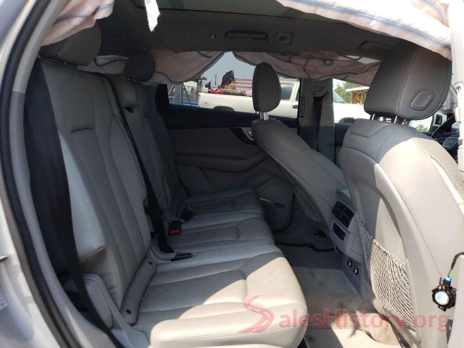 WA1LHAF76JD025697 2018 AUDI Q7