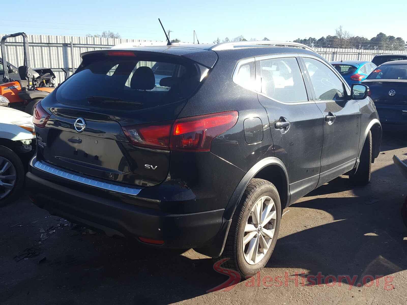 JN1BJ1CP6JW187797 2018 NISSAN ROGUE