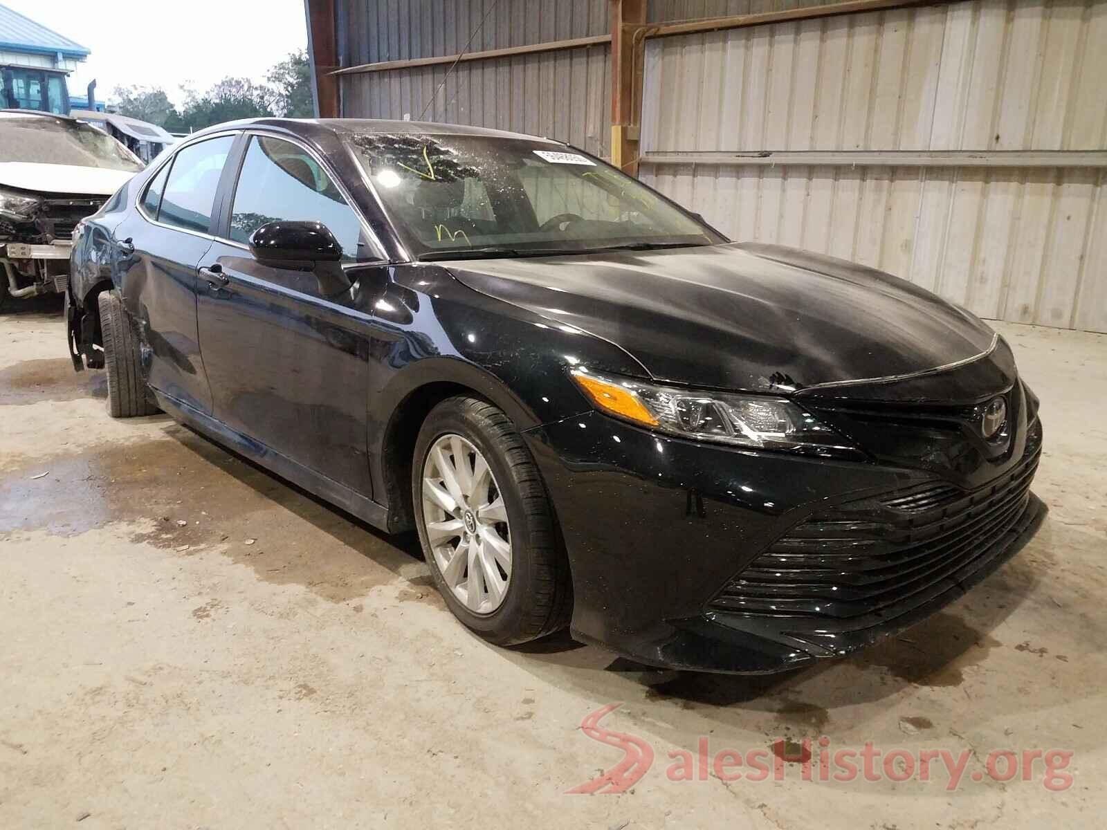 4T1B11HK3JU060166 2018 TOYOTA CAMRY