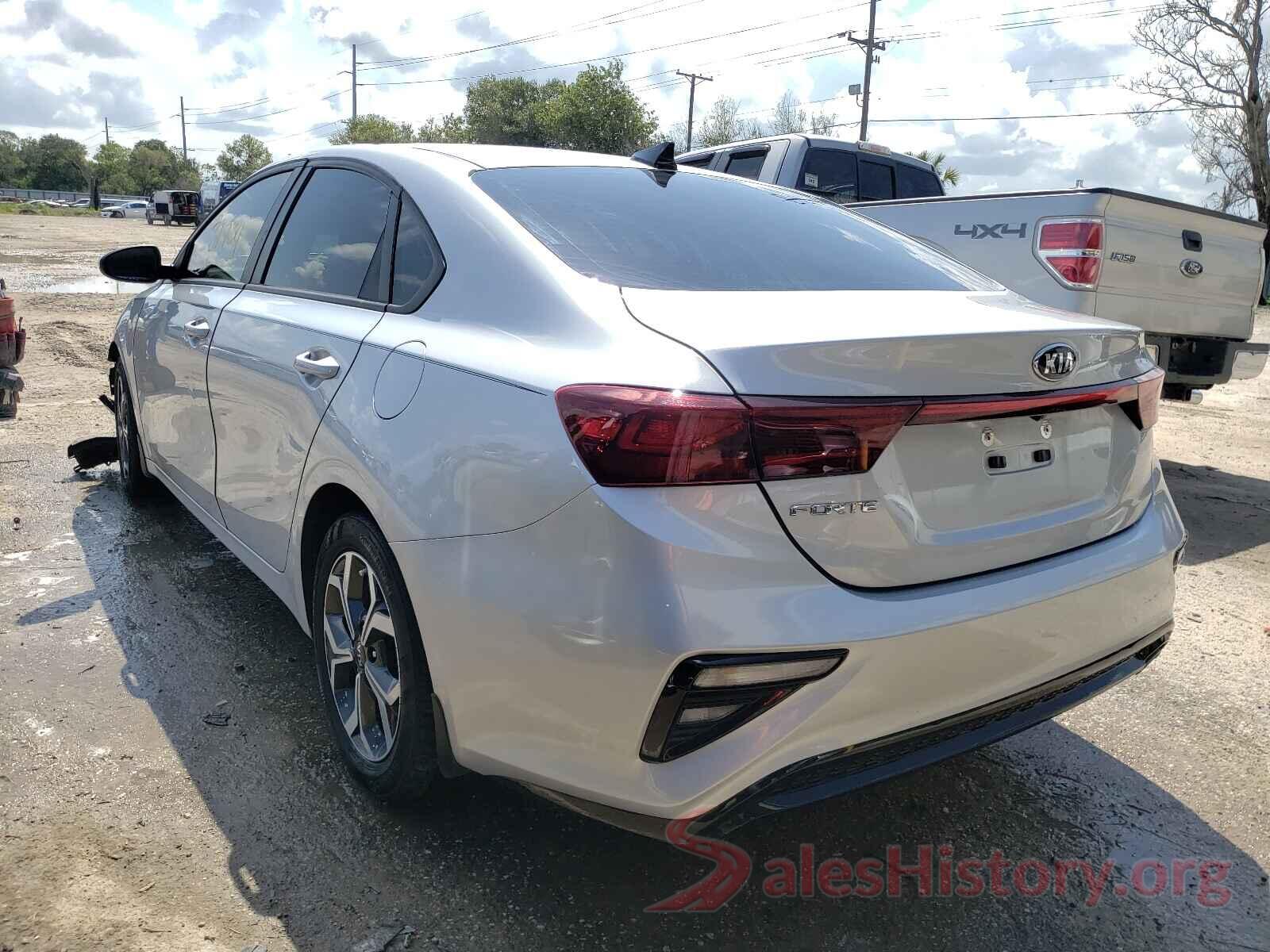 3KPF24AD8KE121124 2019 KIA FORTE