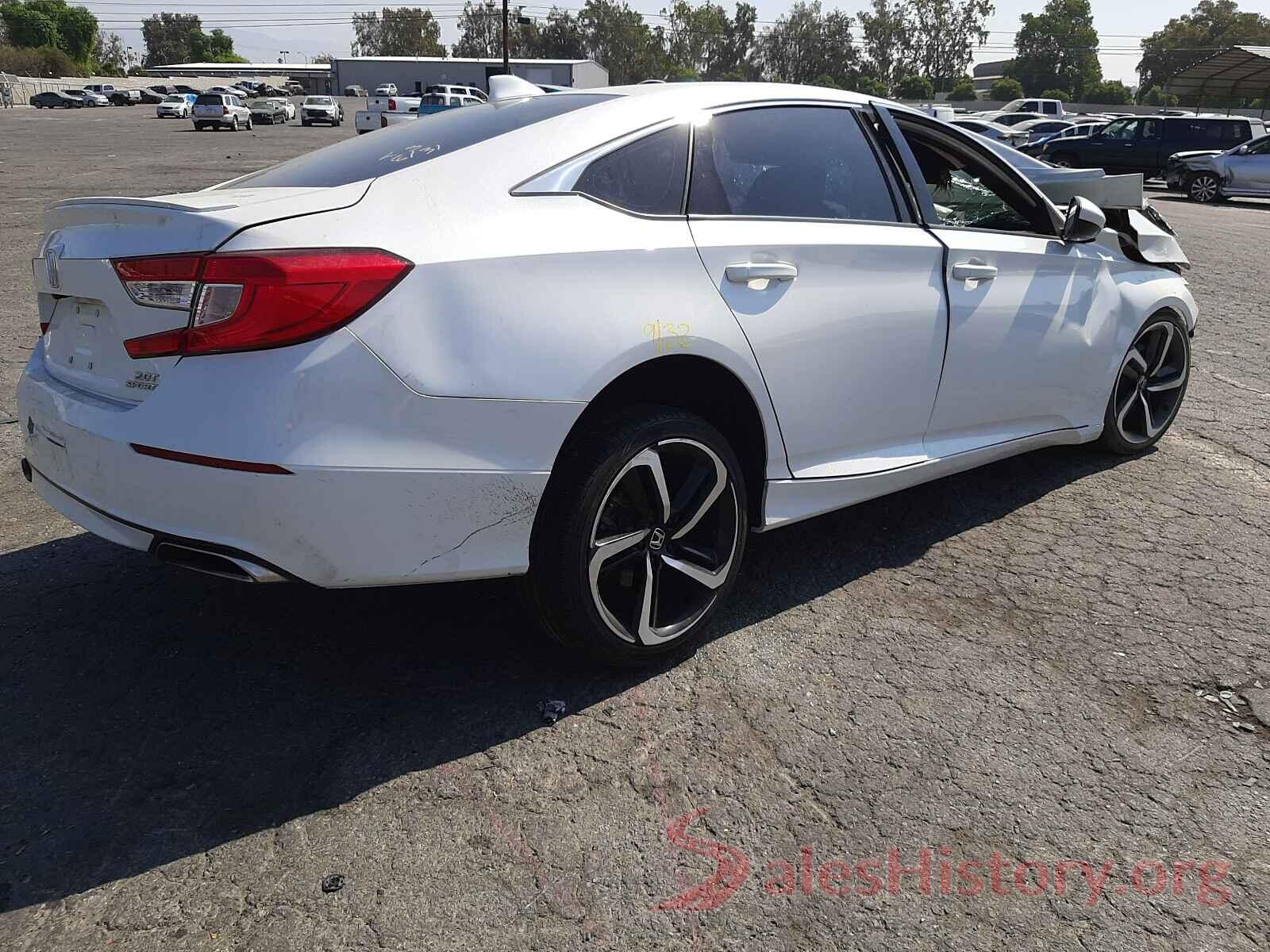 1HGCV2F37JA052301 2018 HONDA ACCORD