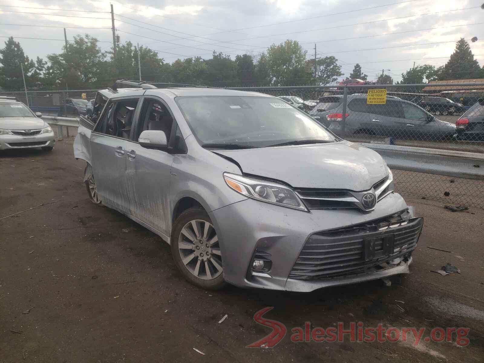 5TDDZ3DC0JS194847 2018 TOYOTA SIENNA