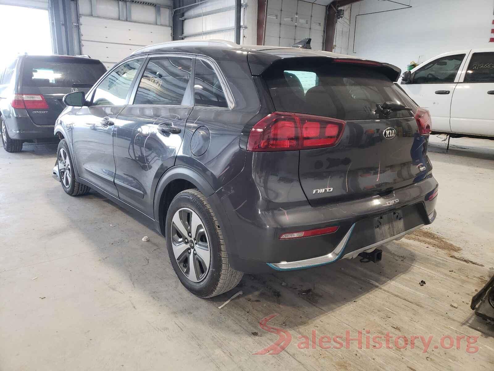 KNDCM3LD9J5134818 2018 KIA NIRO