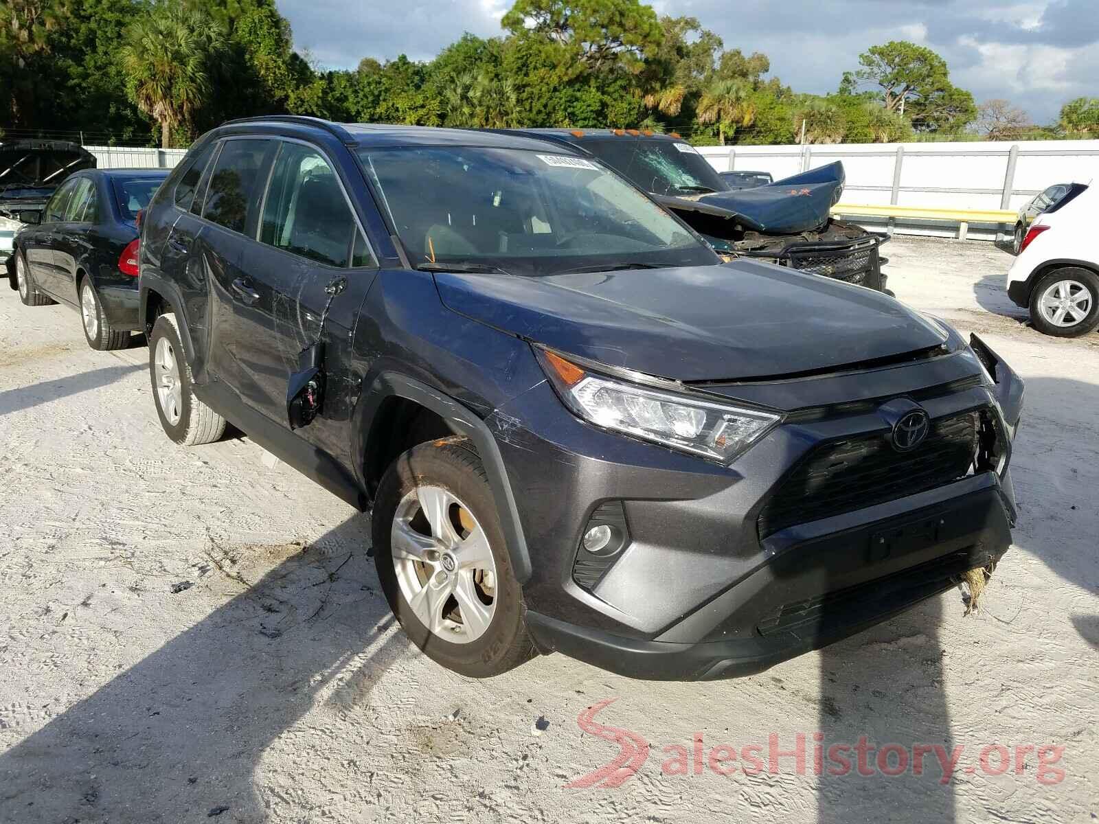 2T3W1RFV3KC004946 2019 TOYOTA RAV4