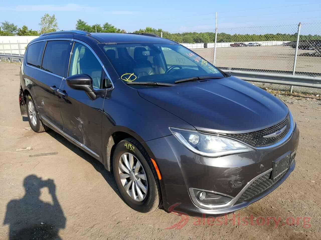 2C4RC1BG2KR715241 2019 CHRYSLER PACIFICA