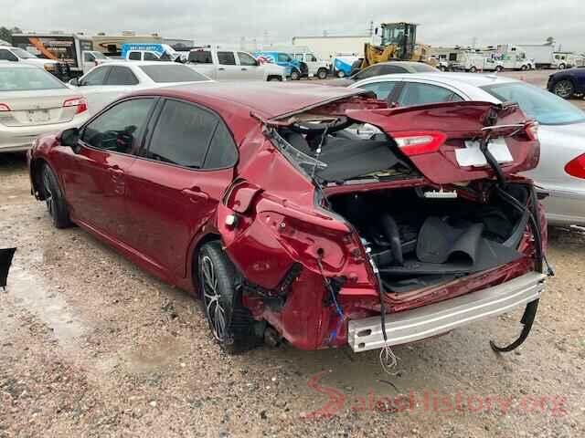 4T1B11HK4JU515266 2018 TOYOTA CAMRY