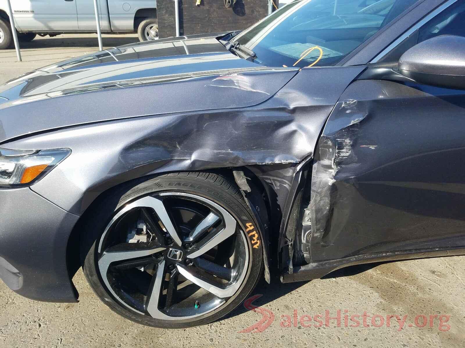 1HGCV2F36JA035392 2018 HONDA ACCORD