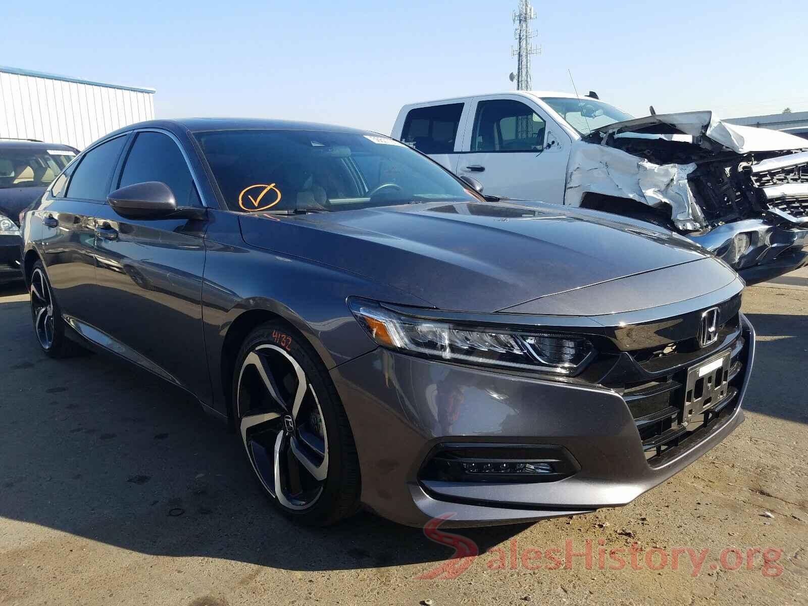 1HGCV2F36JA035392 2018 HONDA ACCORD