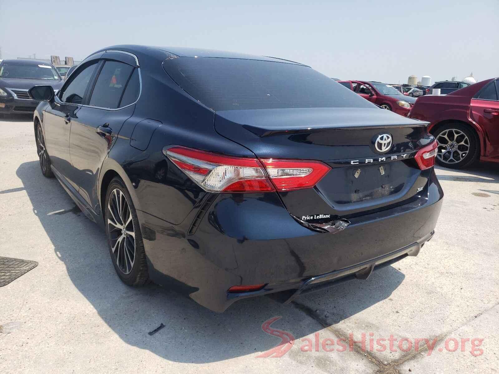 4T1B11HK2JU666574 2018 TOYOTA CAMRY