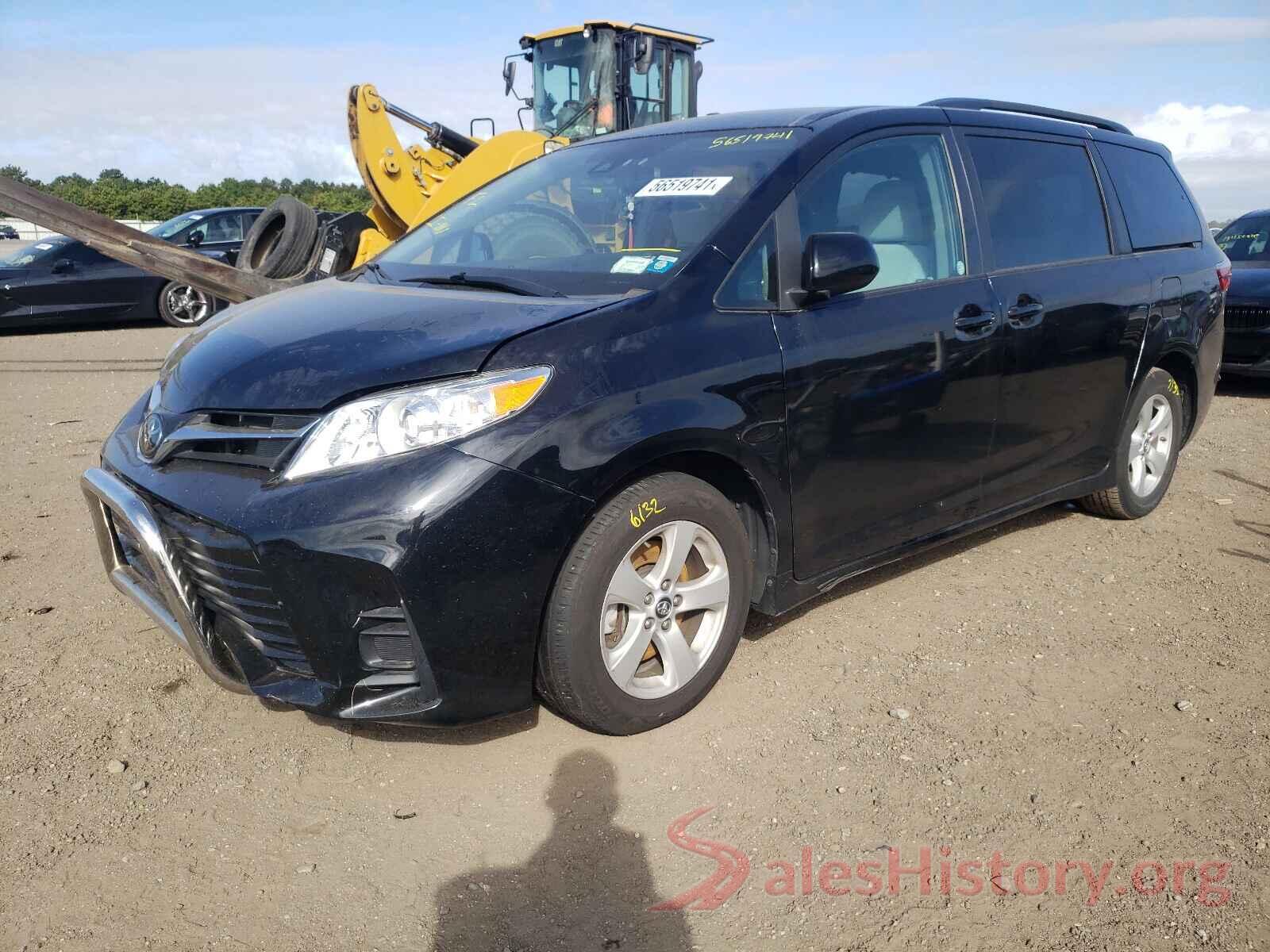 5TDKZ3DC0KS992743 2019 TOYOTA SIENNA