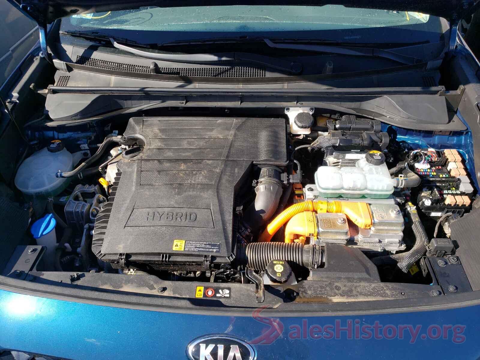 KNDCB3LC2L5398785 2020 KIA NIRO