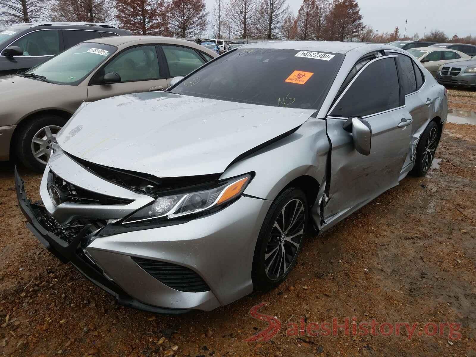 4T1B11HK7JU020267 2018 TOYOTA CAMRY