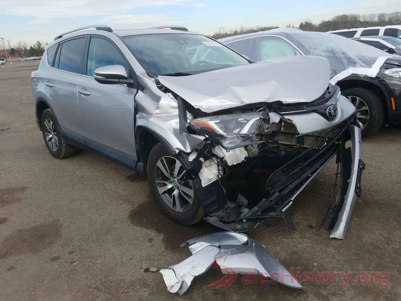 2T3RFREV8HW558166 2017 TOYOTA RAV4