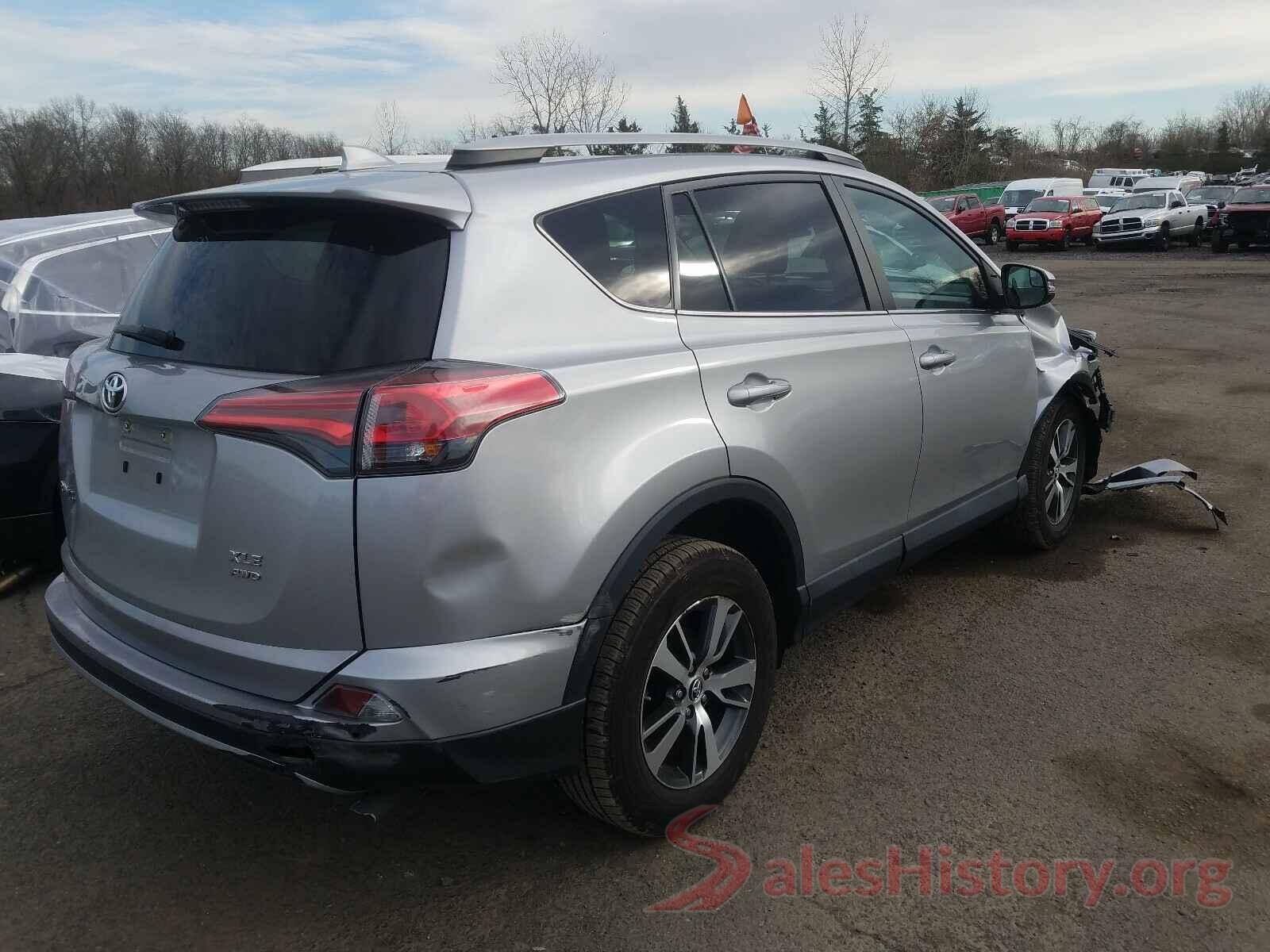 2T3RFREV8HW558166 2017 TOYOTA RAV4